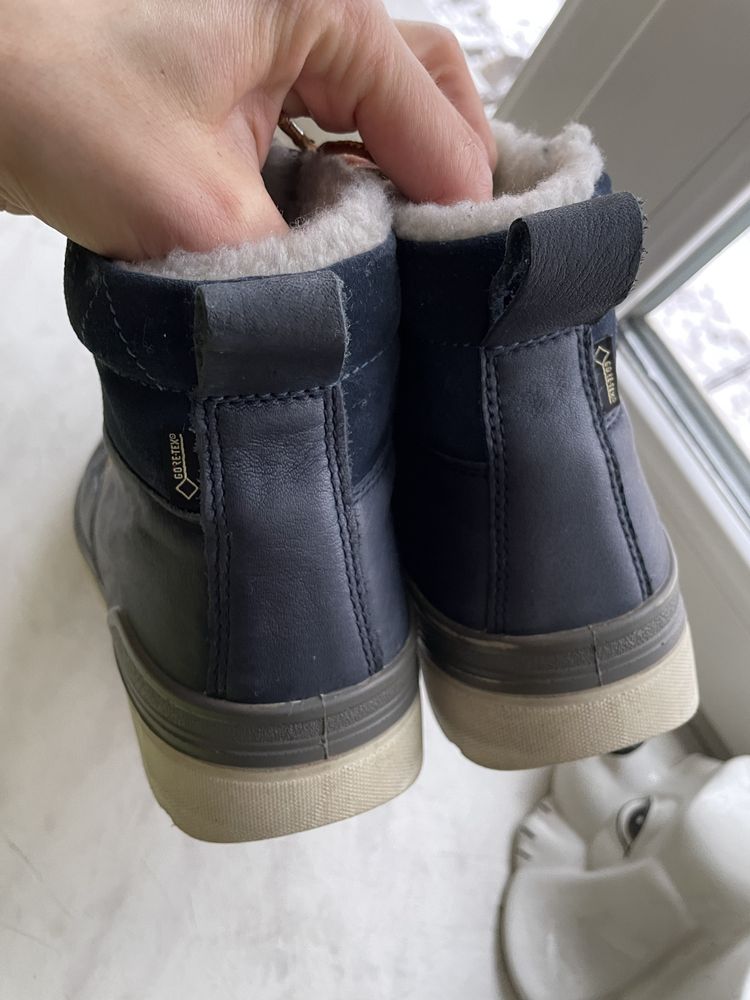 Кожаные зимние ботинки Ecco Gore-tex 39 р