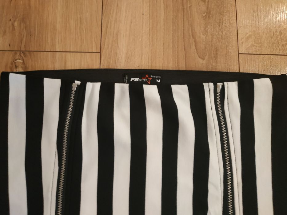 Spódnica w paski New Yorker rozmiar M 38