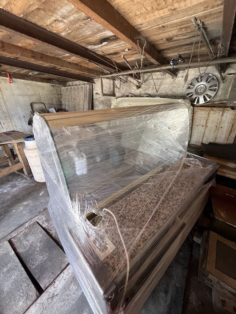 Вітрина кондитерська холодильна -995 М-1455-1200