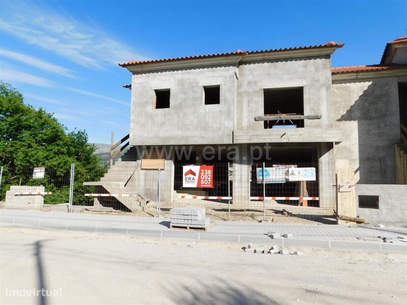 Lote / Seia, Santiago