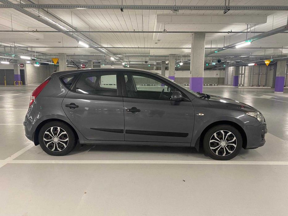 Hyundai i30 1.4 benzyna • 2009 • Salon PL •  Opony całoroczne 2024