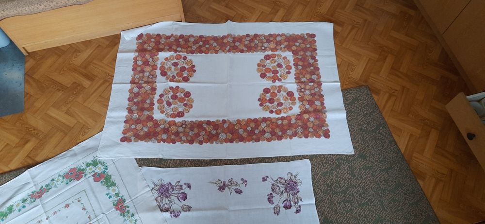 Bieżniki i obrusy lniane