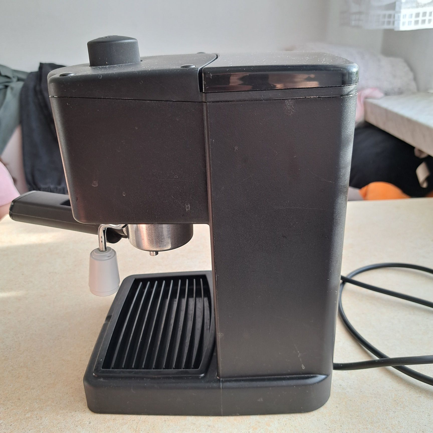 ekspres kolbowy De'longhi CAFFE VENETO
CAFFE VENETO
