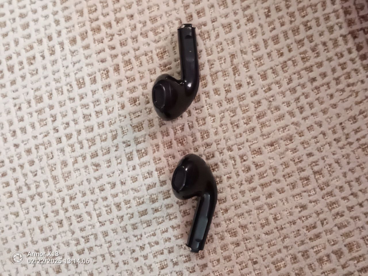 Fones de ouvido pretos