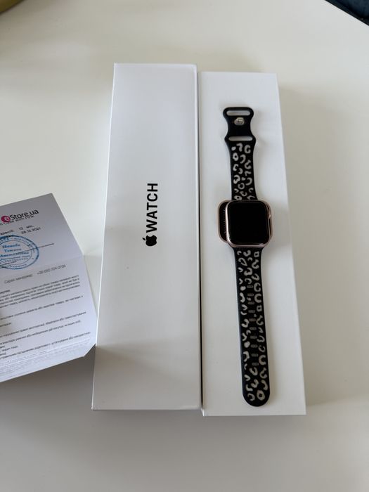 Годинник apple watch se 40 mm gold