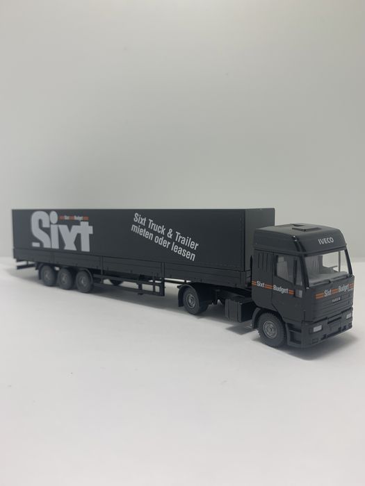 Iveco com reboque Sixt da Wiking escala H0 1/87