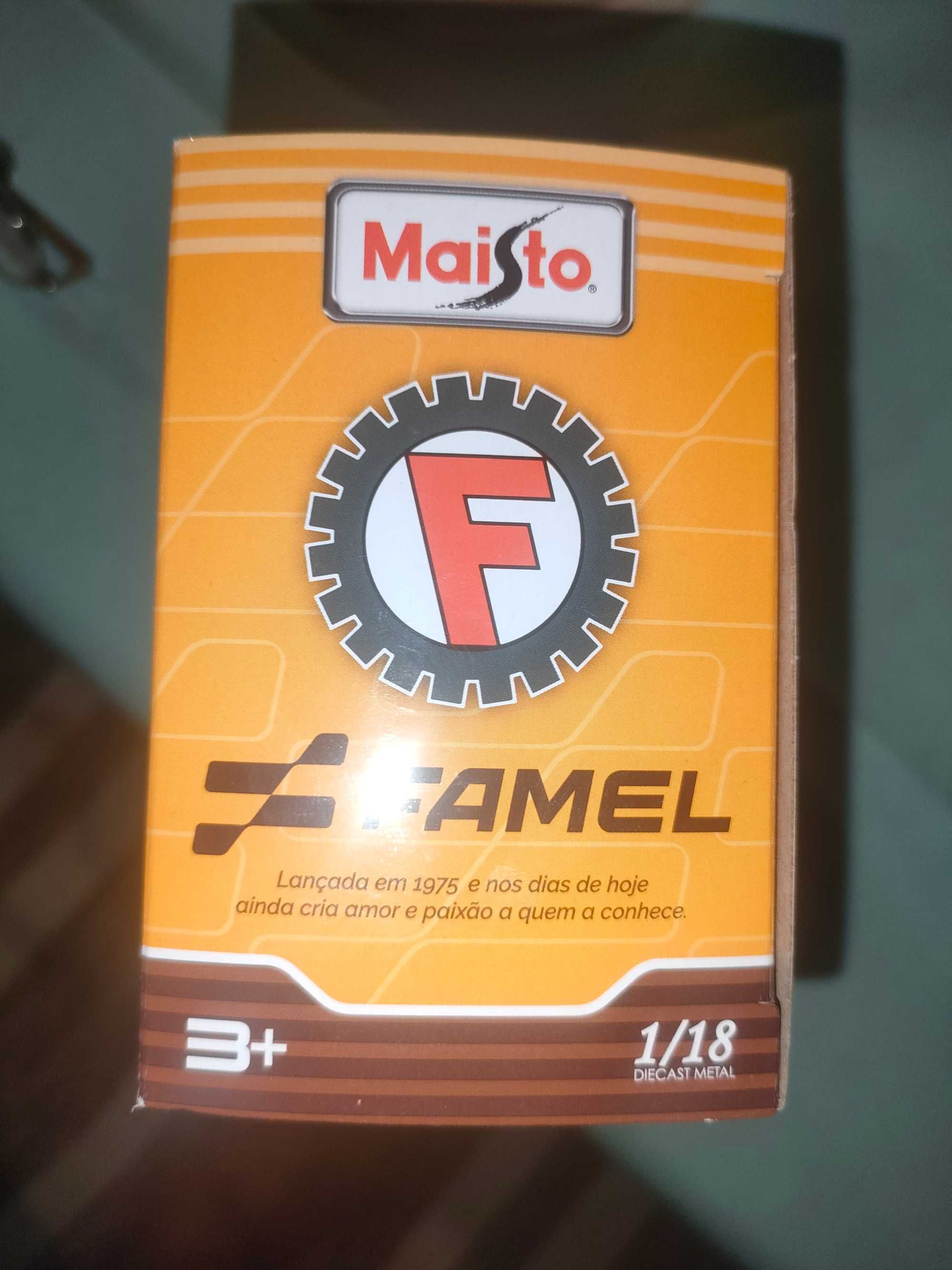 Miniatura Famel XF 17 preta