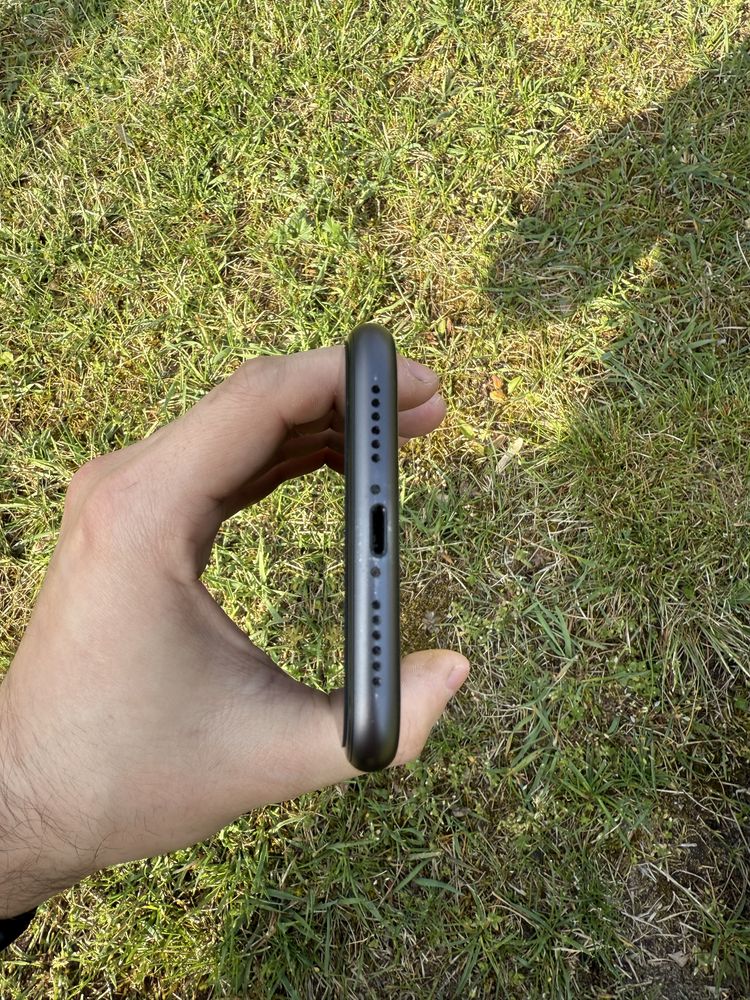iPhone 11 Black 64 GB STAN IDEAL