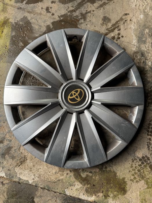 Колпак Тайота R16