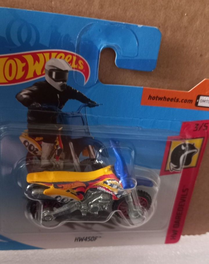 Hw450f  Hot wheels conjunto 2