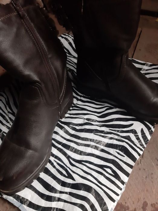 Зимові чоботи на широку ногу