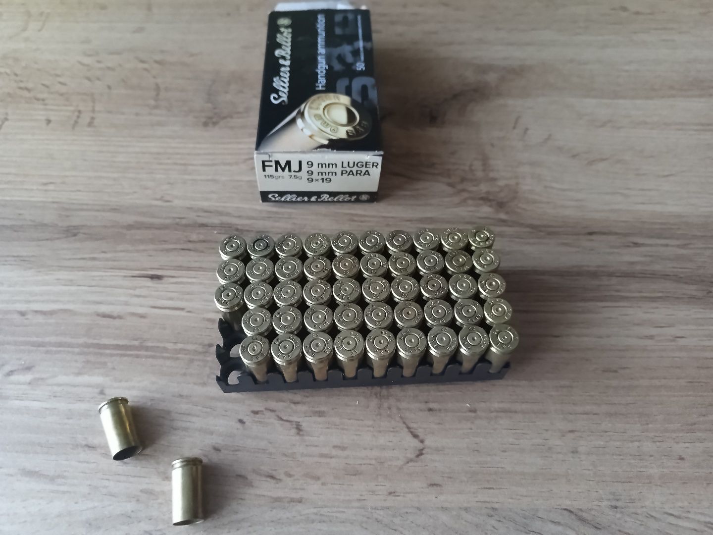 Łuski 9 mm kolekcja