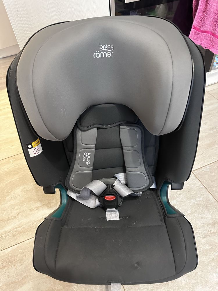 Автокрісло Britax Römer Advansafix M i-Size (Storm Grey)