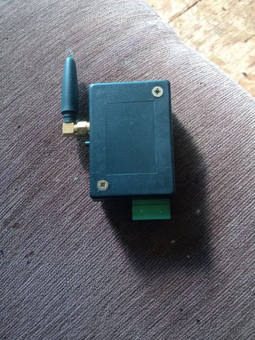 Пристрій для автоматичних воріт,тощо.