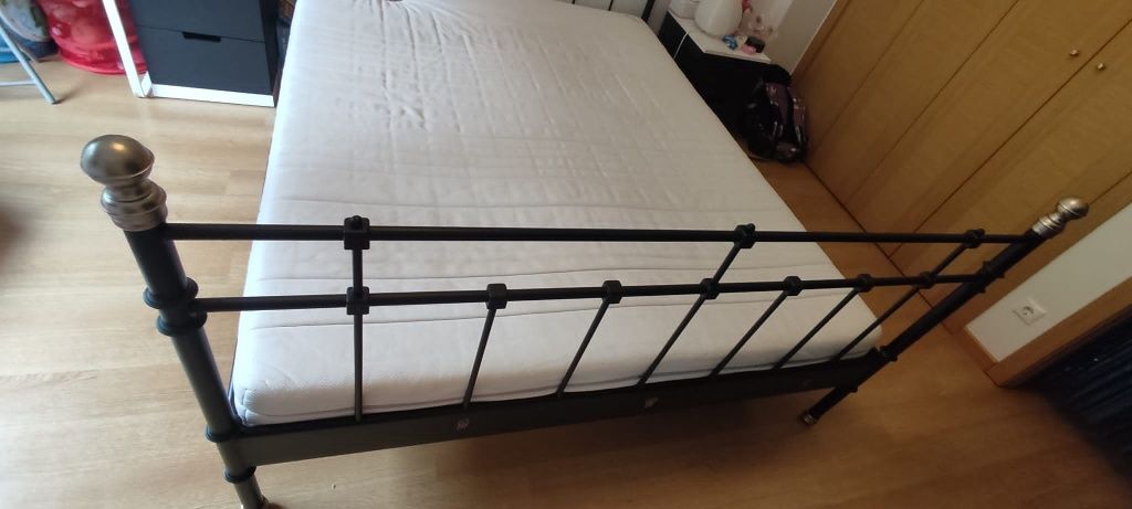 Cama Ikea - 160x200