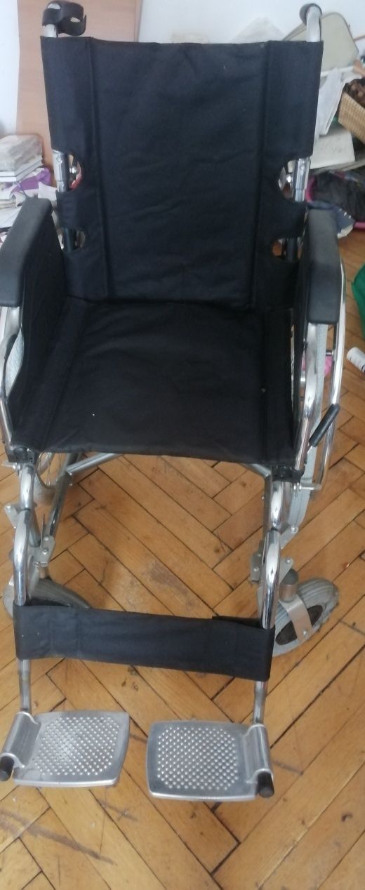 Sprzedam wózek inwalidzki.