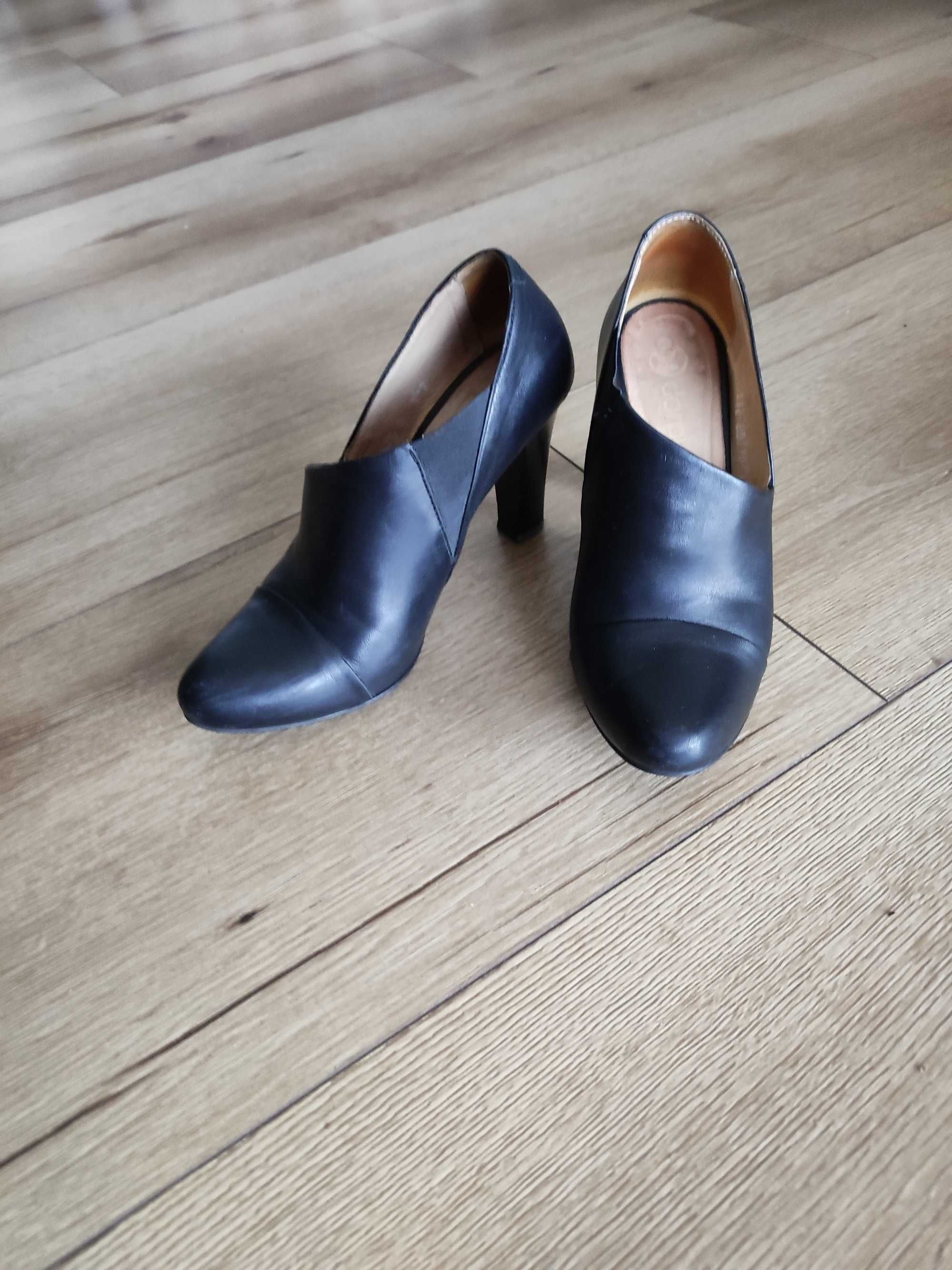 Buty obcas rozmiar 38