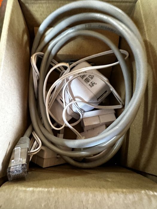 Дверцята та хаб для котів Sure Petcare SureFlap з мікрочіпом