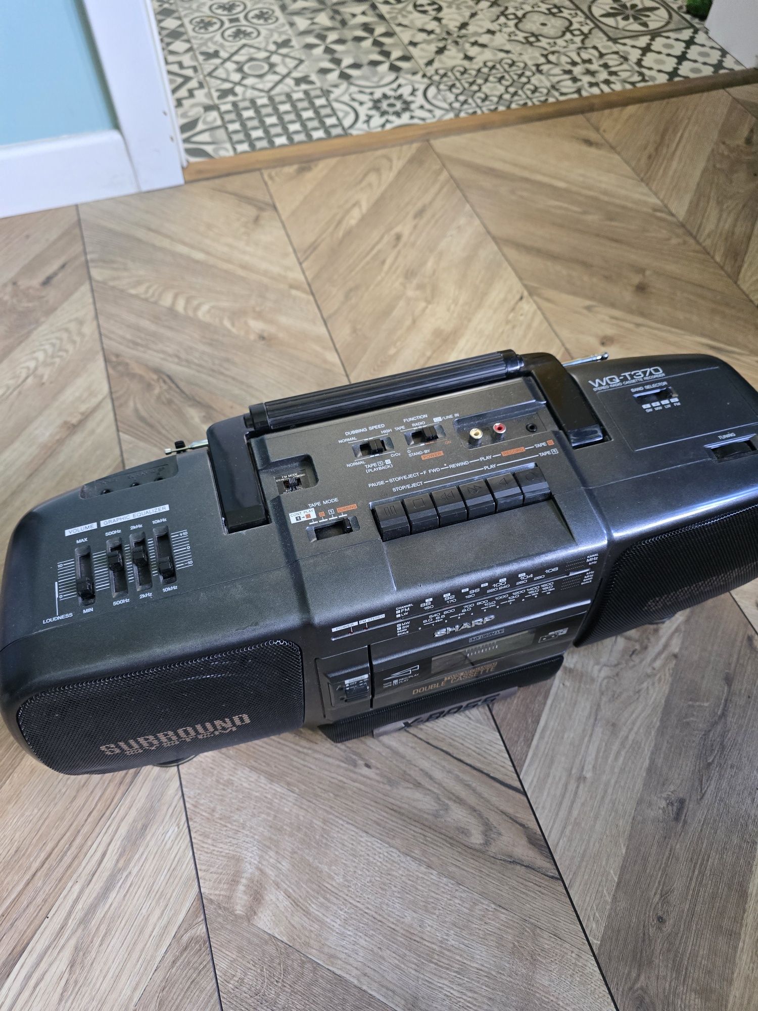 Radiomagnetofon sharp sprawne