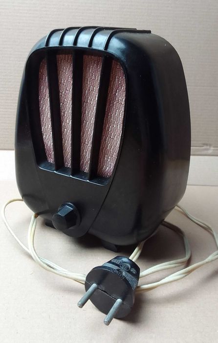 Антикварный ретро приемник громкоговоритель Радист-6 выпуска 1959 года