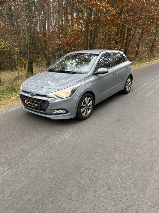 Hyundai i20 1.4 benzyna – 2015 –bogate wyposażenie