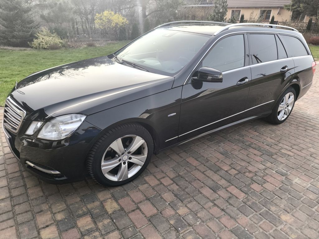 Mercedes Benz 4Matic E 250  204 km