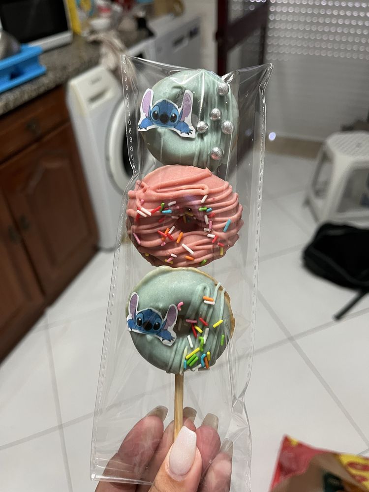Mini donnuts para aniversario