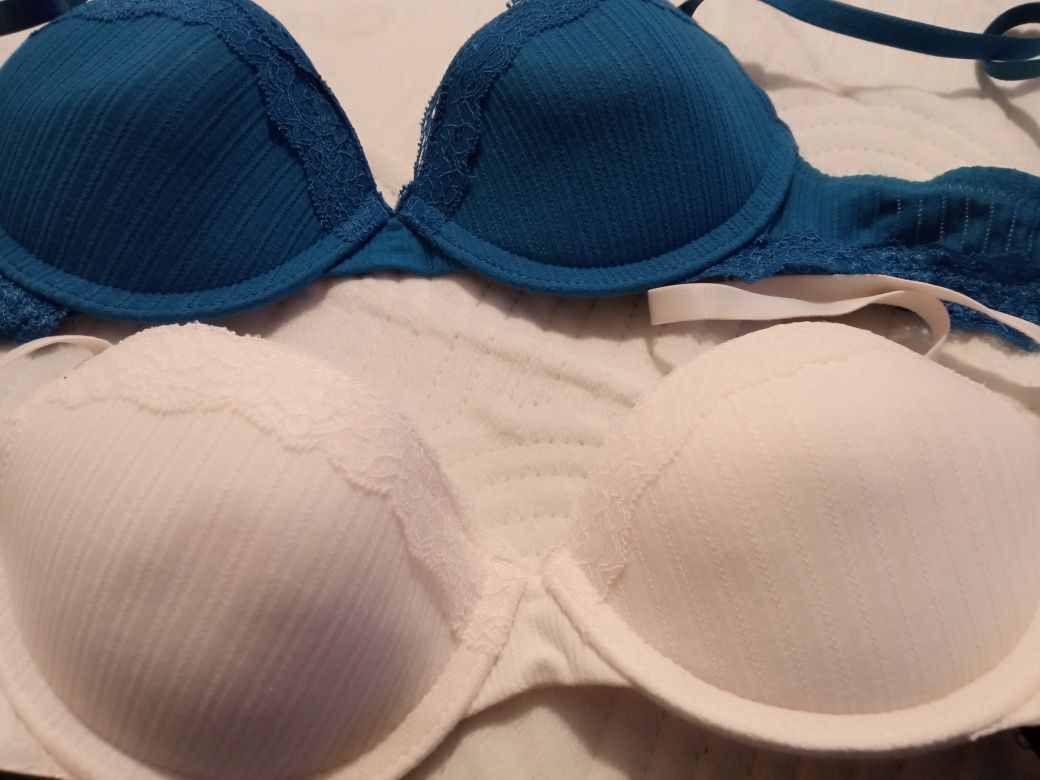 Nowe biustonosze 70a bez metki