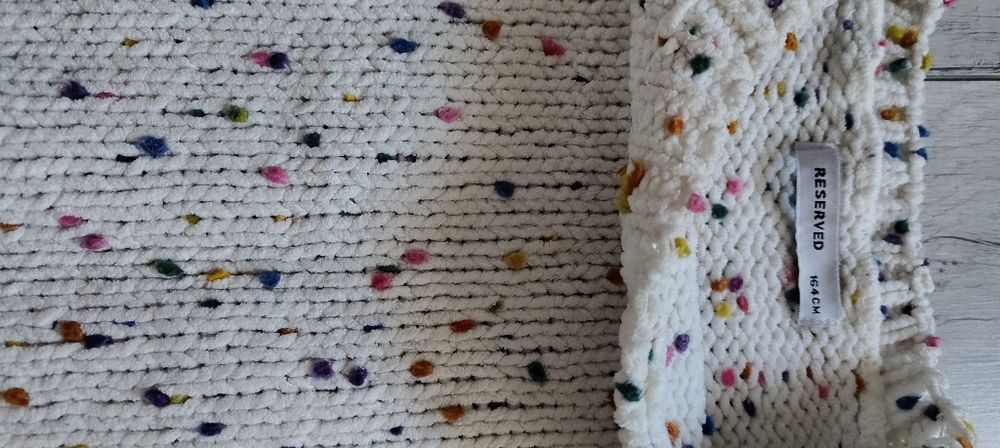 Sweterek dziewczęcy kropki-164cm