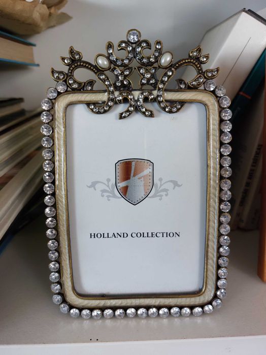 Moldura de retrato decorativa, vertical, da marca Holland Collection.