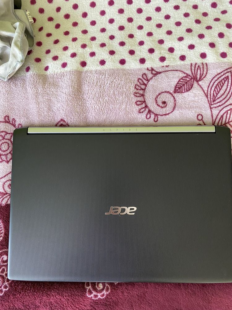 Laptop Acer Aspire 5. A515-51G4VE