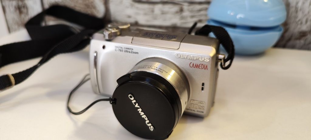 Olympus Camedia C-765 Ultra zoom
