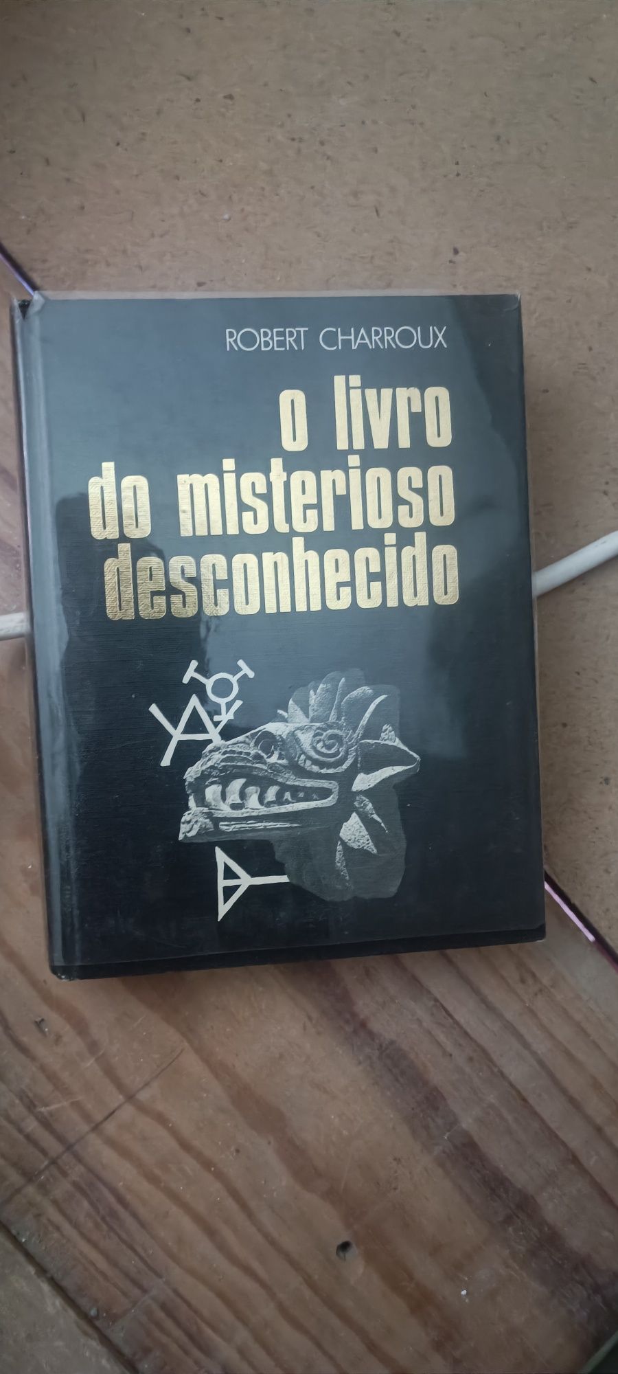 Vários Livros incluindo Histórias de Portugal