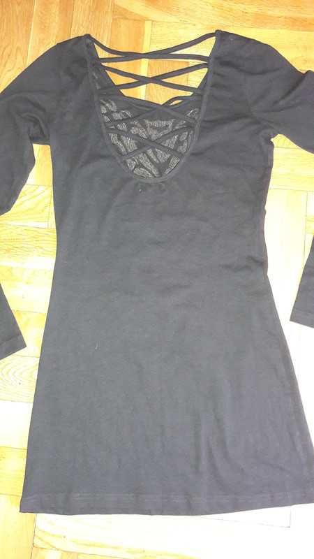 Czarna mini sukienka F&F xs paski na plecach