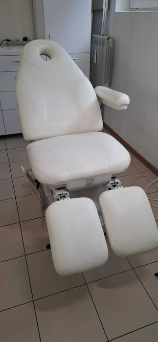 Zestaw mebli + fotel elektryczny do salonu kosmetycznego