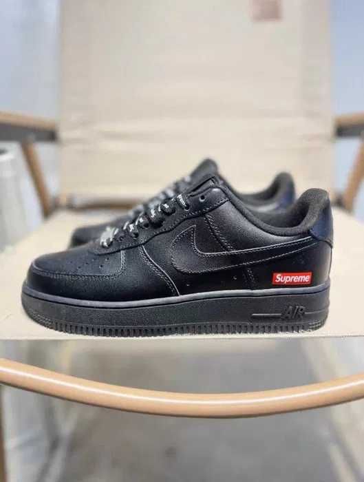 Buty meskie Nike Air Force 1 Low Supreme Black R.38