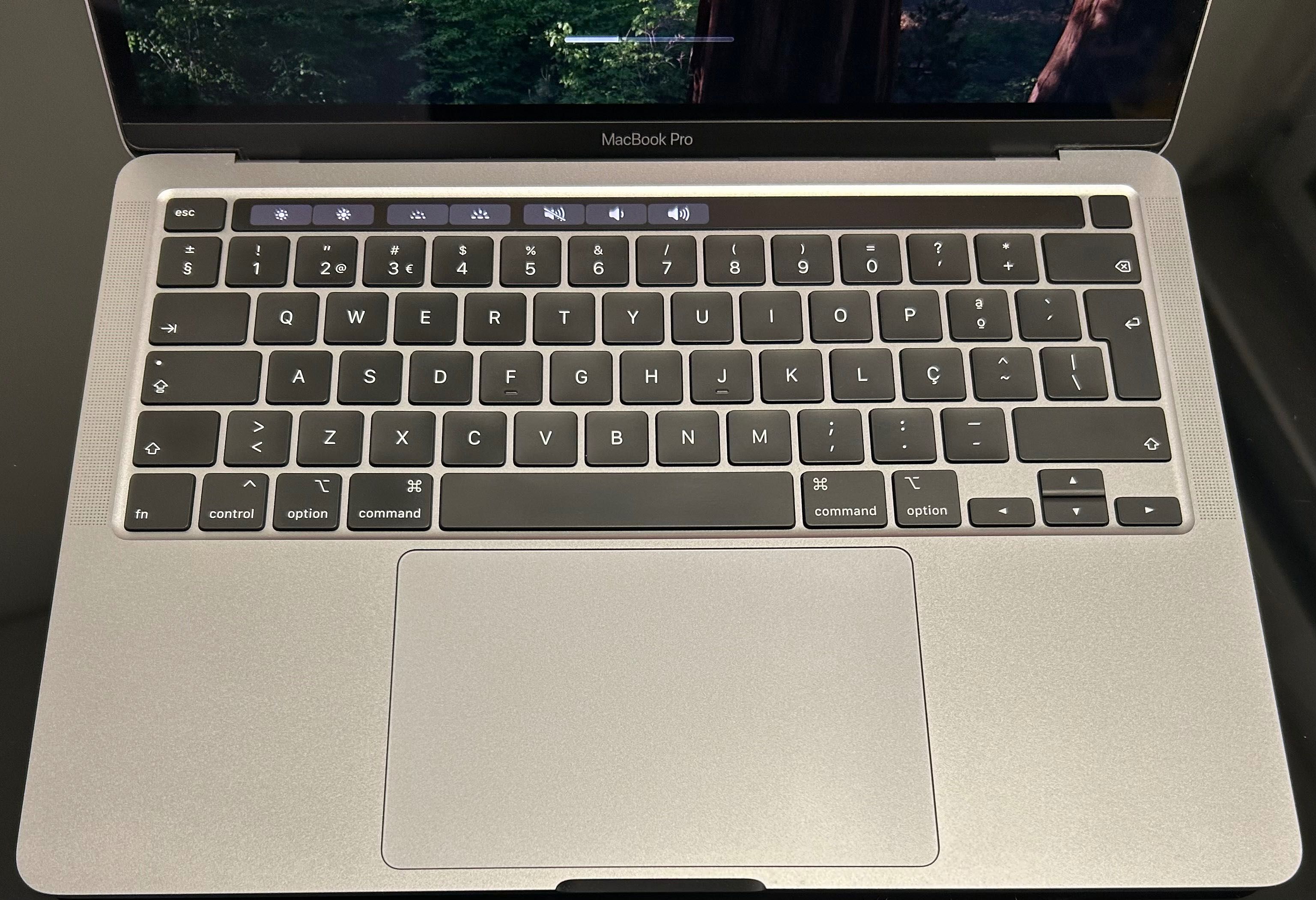MacBook Pro (13''- i5 - 2,0GHz - RAM:16GB - 512GB SSD)- como novo