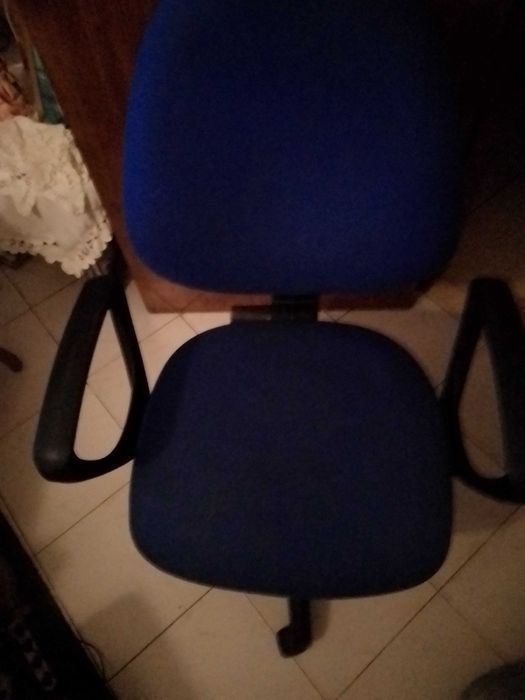 Cadeira de Escritório (Como Nova)