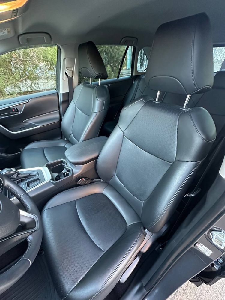 Продам офіційне авто Toyota RAV 4 2019 р.в