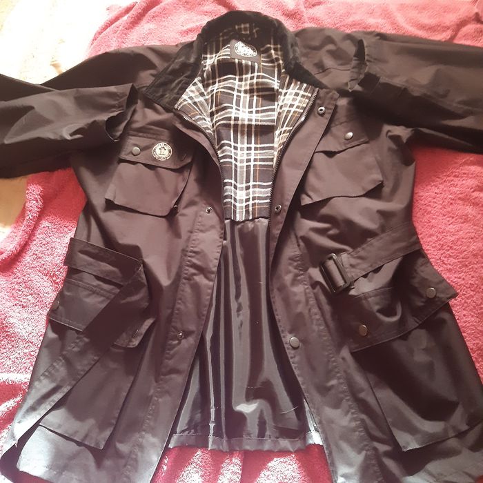 Casaco tipo carpa para chuva .xl em preto .