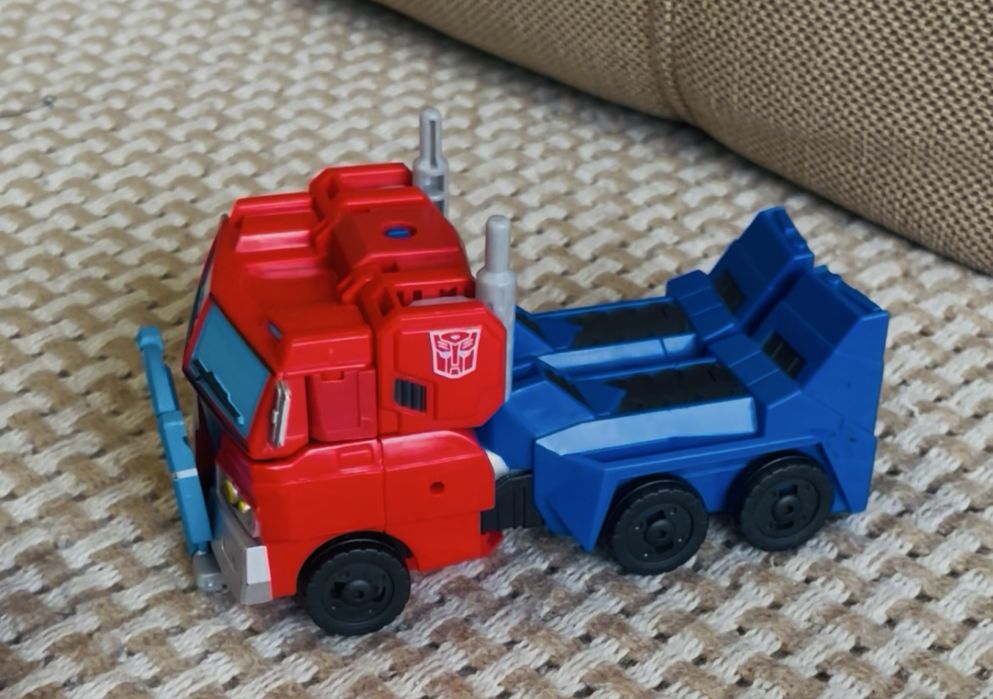 Робот-трансформер Hasbro Оптімус Прайм