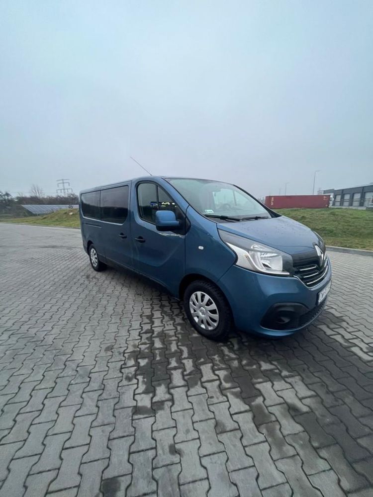 Wynajem busa 9 osobowego/ Przewozy osób na imprezy / lotniska