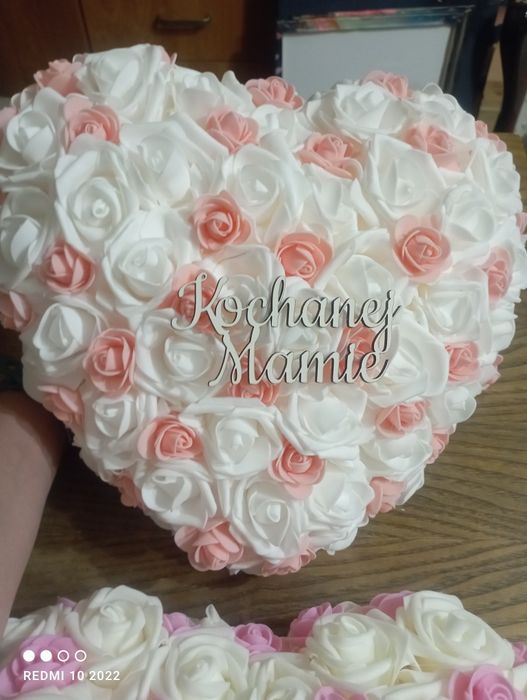 Piękne duże serce na grób wiązanka dzień babci dzień matki