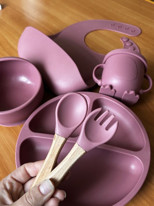 Дитячий силіконовий посуд