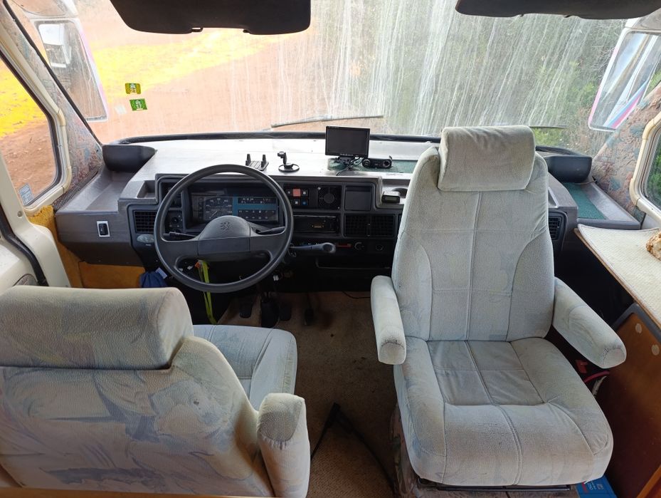 Autocaravana Peugeot j5