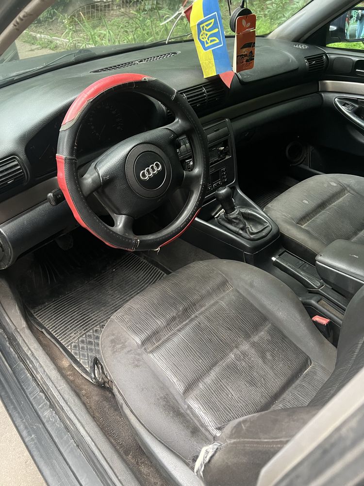 Срочьно Продам Audi A4 B5 1.9tdi
