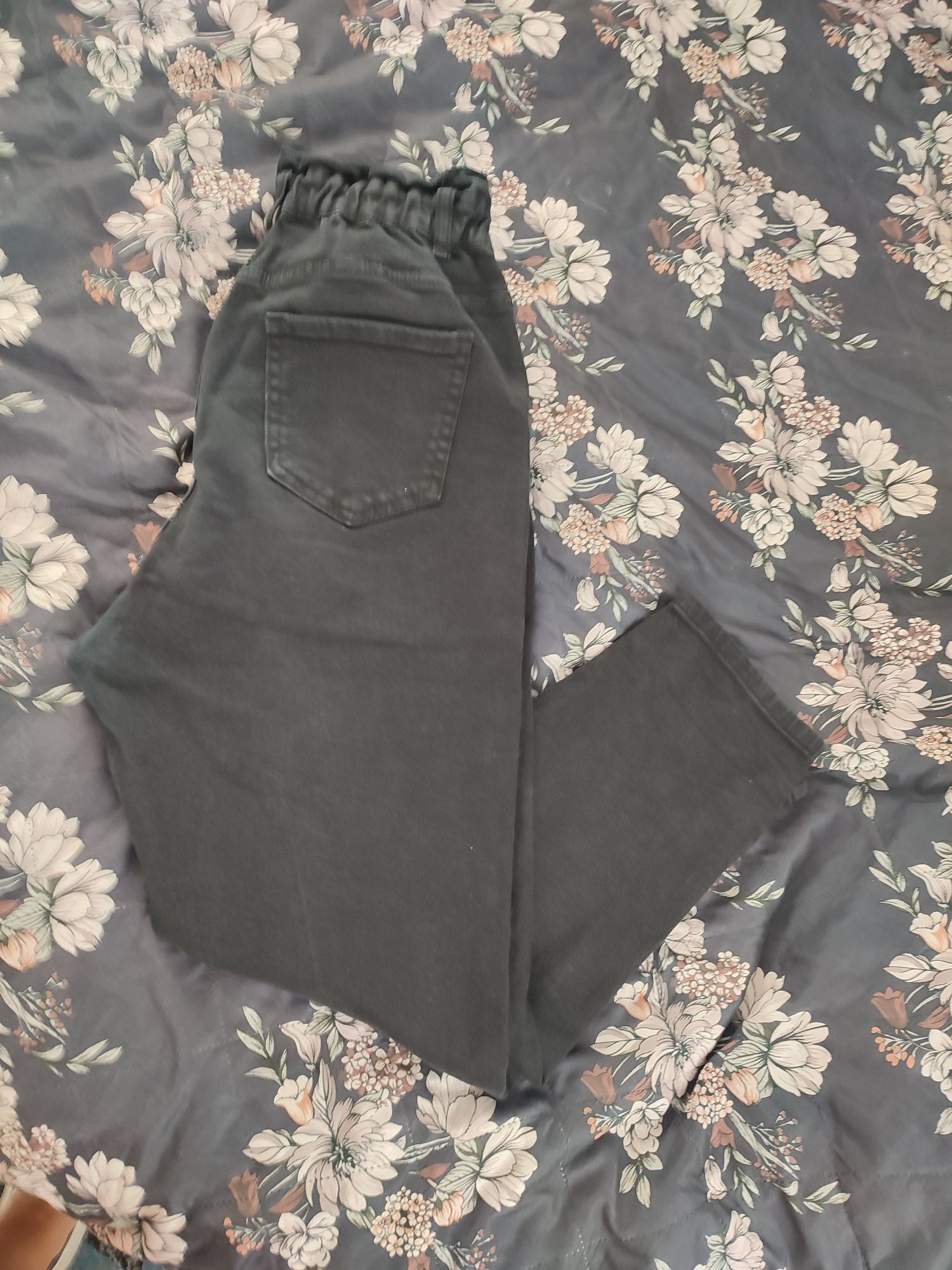 Spodnie jeansy Mom fit