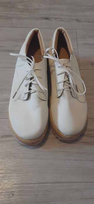 Туфли ботинки на шнурках