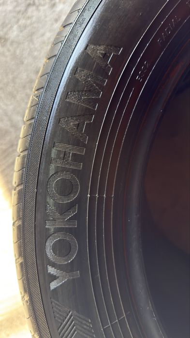 Pneus 205/55r16 Yokohama BluEarth-Es ES32 com 75% piso