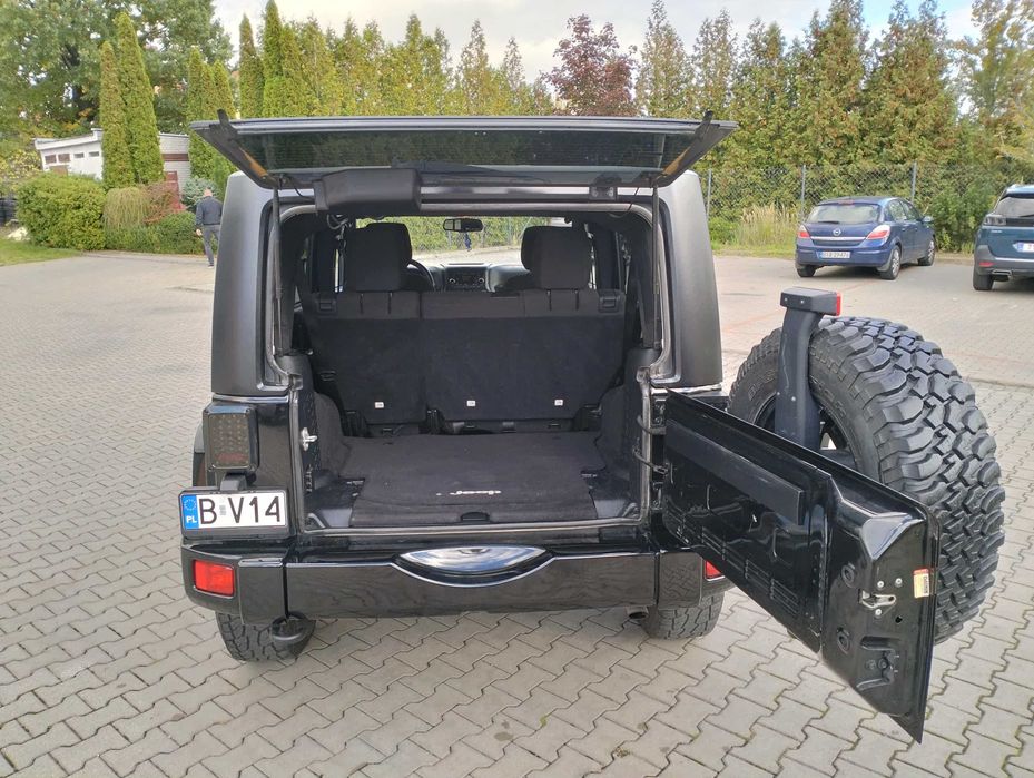 śliczny zadbany Wrangler 3,6 mega wygląd polecam